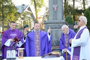 80. rocznica niemieckiej pacyfikacji Wiśniowej i okolicznych miejscowości. Fot. Janusz Ślęzak (IPN)