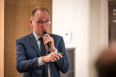 Ogólnopolska konferencja naukowa „Dekret sierpniowy jako narzędzie sprawiedliwych rozliczeń ze zbrodniami okresu wojny i okupacji?”. Na zdj. dr Roman Gieroń (IPN w Krakowie) – Katowice, 24–25 września 2024. Fot. Krzysztof Łojko (IPN)