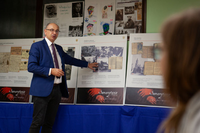 Wizyta w Polskiej Szkole Katolickiej im. św. Faustyny w Chicago. Na zdj. zastępca prezesa IPN dr Mateusz Szpytma – 24 września 2024. Fot. Jakub Nadstawny (IPN)