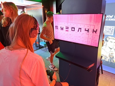 Mobilny Przystanek Historia Przyszłości w Sławie. Fot. Marta Sankiewicz (IPN)