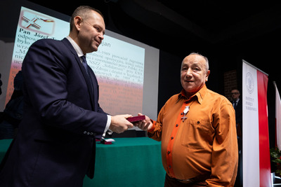 Uroczystość wręczenia Krzyży Wolności i Solidarności – Katowice, 17 października 2024. Fot. Mikołaj Bujak (IPN)