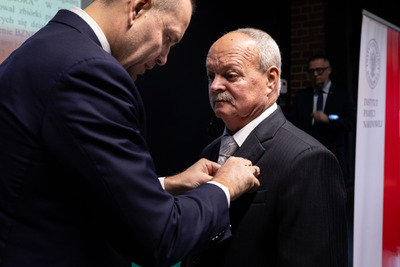 Uroczystość wręczenia Krzyży Wolności i Solidarności – Katowice, 17 października 2024. Fot. Mikołaj Bujak (IPN)