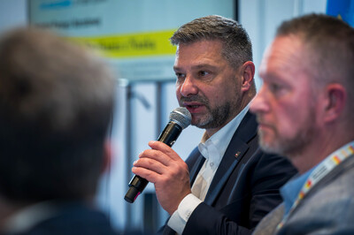 Strefa czasopism IPN w ramach Targów Książki w Katowicach – 8–10 listopada 2024. Na zdj. dr hab. Filip Musiał. Fot. Krzysztof Łojko (IPN)