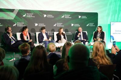 Zastępca prezesa IPN dr hab. Karol Polejowski na Poznańskim Kongresie Gospodarczym – 15 listopada 2024. Fot. Bartosz Kochański (IPN)