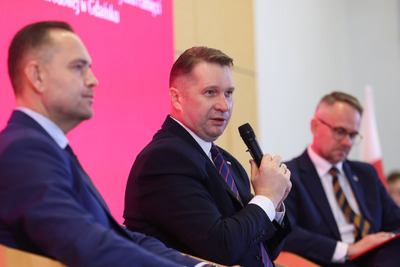 Panel dyskusyjny „Dorobek i perspektywy współczesnej edukacji historycznej”– Pomorski Kongres Pamięci Narodowej, Gdańsk, 20 listopada 2024. Fot. Mikołaj Bujak (IPN)