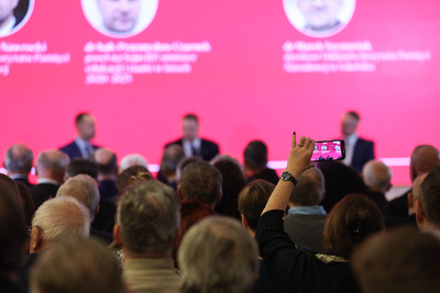 Panel dyskusyjny „Dorobek i perspektywy współczesnej edukacji historycznej”– Pomorski Kongres Pamięci Narodowej, Gdańsk, 20 listopada 2024. Fot. Mikołaj Bujak (IPN)