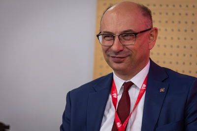 Pomorski Kongres Pamięci Narodowej. Na zdj. zastępca prezesa IPN dr Mateusz Szpytma – Gdańsk, 20–21 listopada 2024. Fot. Roman Jocher