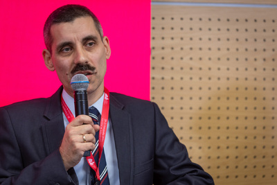 Pomorski Kongres Pamięci Narodowej. Na zdj. prof. Mirosław Szumiło – Gdańsk, 20–21 listopada 2024. Fot. Roman Jocher