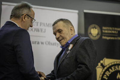 Gala wręczenia Krzyży Wolności i Solidarności oraz nagrody Praesentes Prioribus  – Olsztyn, 22 listopada 2024. Fot. Łukasz Czechyra (IPN)