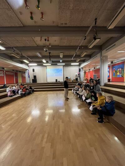 Przystanek Historia na Islandii – 17–18 stycznia 2025. Fot. Dominika Krzysztofsdottir, s. Dorota Michna i Paweł Rudaś