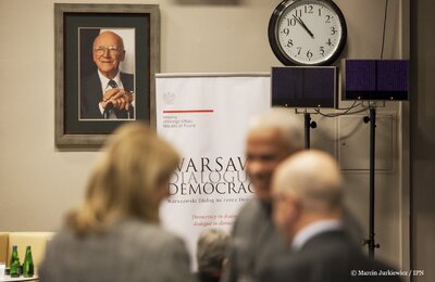 Międzynarodowa konferencja „Warszawski Dialog na rzecz Demokracji” – Warszawa, 7–8 grudnia 2017. Fot. Marcin Jurkiewicz (IPN)