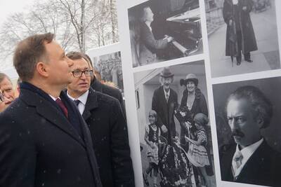 Podczas uroczystości po raz pierwszy zaprezentowana została wystawa plenerowa „Ojcowie Niepodległości” przygotowana przez Oddział IPN w Szczecinie. Fot. Magdalena Ruczyńska (IPN)