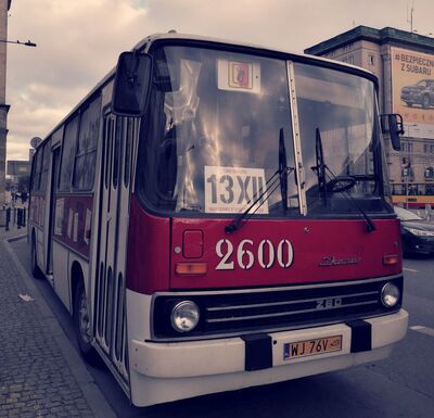 Autobus stanu wojennego – 13 grudnia 2017