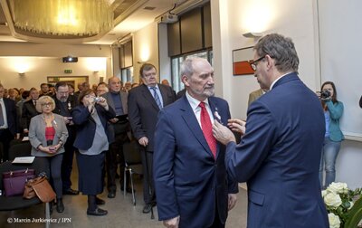 Uroczystość wręczenia odznaczeń państwowych – Warszawa, 13 grudnia 2017. Fot. Marcin Jurkiewicz (IPN)