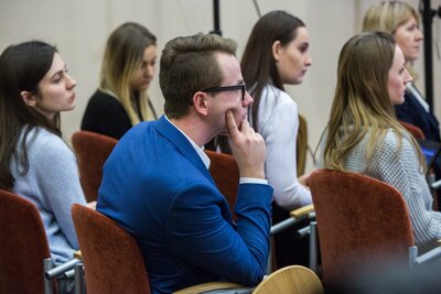 Podpisanie umowy z Wyższą Szkołą Kultury Społecznej i Medialnej w ToruniuPodpisanie umowy z Wyższą Szkołą Kultury Społecznej i Medialnej w Toruniu – 15 grudnia 2017. Fot. Sławomir Kasper (IPN)