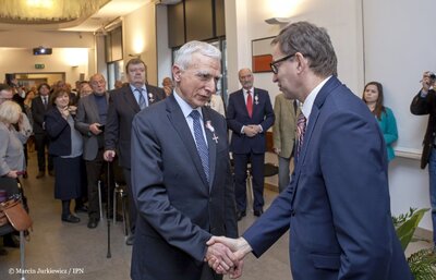 Uroczystość wręczenia odznaczeń państwowych – Warszawa, 13 grudnia 2017. Fot. Marcin Jurkiewicz (IPN)