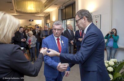 Uroczystość wręczenia odznaczeń państwowych – Warszawa, 13 grudnia 2017. Fot. Marcin Jurkiewicz (IPN)