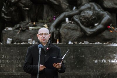 Uroczystości pod pomnikiem Bohaterów Getta w Warszawie – 29 stycznia 2018. Fot. Sławomir Kasper (IPN)