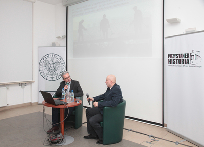 Spotkanie z cyklu „Łączka i inne miejsca poszukiwań”. Fot. P. Życieński (IPN)