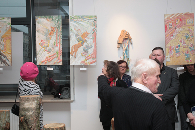 Wernisaż nowych prac Stanisława Kulona „Droga Krzyżowa III”. Fot. P. Życieński (IPN)