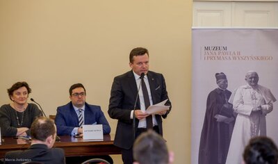 Konferencja naukowa „Biskupi w rzeczywistości politycznej Polski pod rządami komunistów” – Warszawa, 14 lutego 2018. Fot. Marcin Jurkiewicz (IPN)