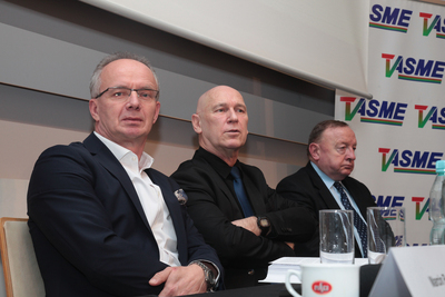 Dyskusja wokół książki Władysława Kołacińskiego „Między młotem a swastyką” – Warszawa, 27 lutego 2018. Fot. Piotr Życieński (IPN)