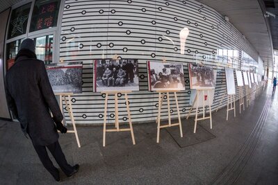 Wystawa IPN „Czas Niezłomnych" na Dworcu Centralnym w Warszawie – 1 marca 2018. Fot. Sławomir Kasper (IPN)