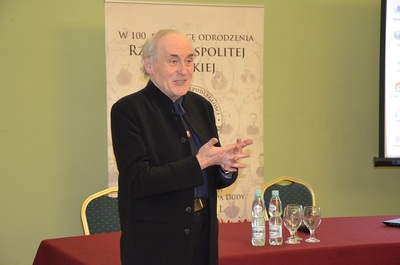 Prof. dr hab. Janusz Odziemkowski z Uniwersytetu Kardynała Stefana Wyszyńskiego w Warszawie podczas wykładu w Łańcucie – 23 lutego 2018. Fot. K. Gajda-Bator.