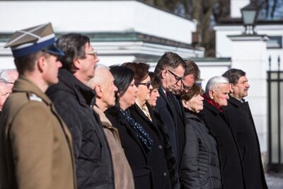 Złożenie wieńca pod pomnikiem marszałka Józefa Piłsudskiego. Fot. Sławek Kasper (IPN)