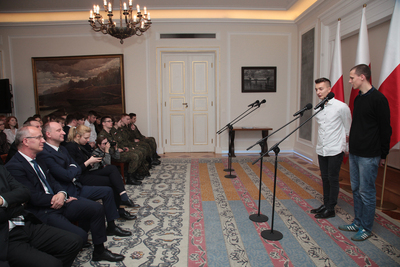 Finał pierwszej edycji projektu edukacyjnego „Łączka oraz inne miejsca poszukiwań" w Belwederze. Fot. Piotr Życieński (IPN)