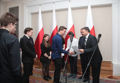 Finał pierwszej edycji projektu edukacyjnego „Łączka oraz inne miejsca poszukiwań" w Belwederze. Fot. Piotr Życieński (IPN)