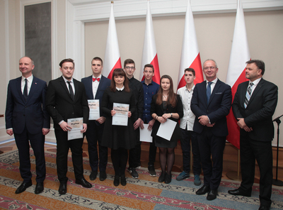 Finał pierwszej edycji projektu edukacyjnego „Łączka oraz inne miejsca poszukiwań" w Belwederze. Fot. Piotr Życieński (IPN)