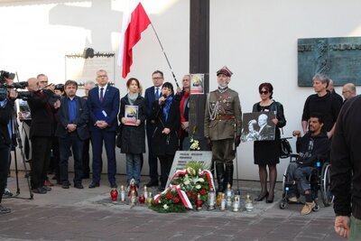Zuzanna Kurtyka podziękowała za pamięć. Fot. Żaneta Wierzgacz (IPN)