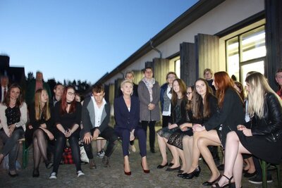 Uczestnicy projektu IPN „O tym nie można zapomnieć...” na spotkaniu z Agatą Kornhauser-Dudą – Ravensbrȕck, 21 kwietnia 2018