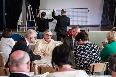 Spotkanie w Gminnym Ośrodku Kultury w Gilowicach w 41. rocznicę śmierci Stanisława Pyjasa. Fot. Sławomir Kasper (IPN)