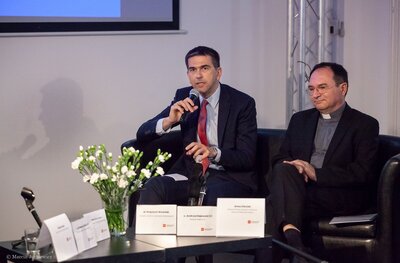 Konferencja prasowa w Centrum Myśli Jana Pawła II – 15 maja 2018. Fot. Marcin Jurkiewicz (IPN)