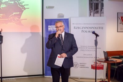 Konferencja IPN „Biało-czerwony szlak »Moja Niepodległa«” w Warszawie – 21 maja 2018. Zastępca dyrektora BEN IPN dr Waldemar Brenda. Fot. Marcin Jurkiewicz (IPN)