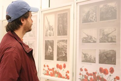 Listy i znaczki pocztowe, związane z początkiem państwowości po uzyskaniu Niepodległości, zostały zaprezentowane na wystawie 100 eksponatów na 100-lecie Niepodległości