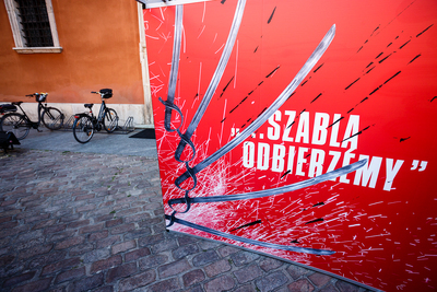 Otwarcie wystawy „Powstała, by żyć” na Dziedzińcu Wielkim Zamku Królewskiego w Warszawie – 29 maja 2018. Fot. Sławek Kasper (IPN)