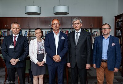 Spotkanie wiceprezesa IPN Krzysztofa Szwagrzyka z prezydentem Światowego Kongresu Ukraińców Eugenem Czolijem – Warszawa, 5 czerwca 2018. Fot. Marcin Jurkiewicz (IPN)