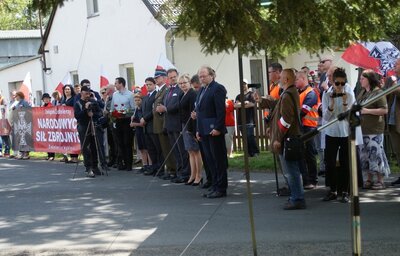 Uczestnicy uroczystości (fot. H. Siwek)