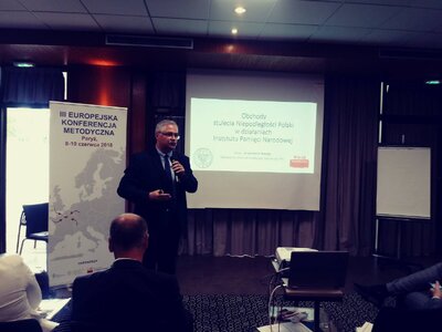 III Europejska Konferencja Metodyczna w Paryżu. Na zdj. dr Waldemar Brenda, zastępca dyrektora BEN IPN. Fot. Ośrodek Doskonalenia Nauczycieli Stowarzyszenia „Wspólnota Polska”