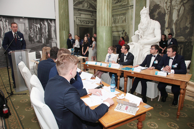 Podsumowanie III Turnieju Debat Historycznych Instytutu Pamięci Narodowej. Fot. Piotr Życieński (IPN)