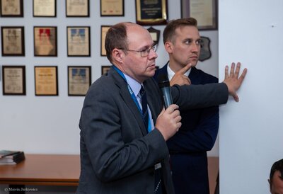 Konferencja prasowa dot. wyników prac archeologicznych Biura Poszukiwań i Identyfikacji IPN przeprowadzonych na cmentarzu w Hruszowicach – 14 czerwca 2018. Fot. Marcin Jurkiewicz (IPN)