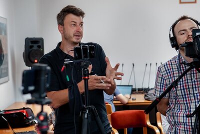 Konferencja prasowa dot. wyników prac archeologicznych Biura Poszukiwań i Identyfikacji IPN przeprowadzonych na cmentarzu w Hruszowicach – 14 czerwca 2018. Fot. Marcin Jurkiewicz (IPN)