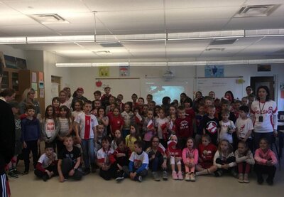 Film „Niezwyciężeni” w Kanadzie – Milton, Szkoła Jana Brzechwy