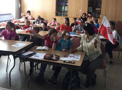 Film „Niezwyciężeni” w Kanadzie – Toronto, szkoła przy parafii św. Stanisława Kostki