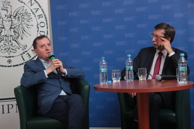 Prof. Jakub Lewicki i prof. Jan Żaryn. Spotkanie z cyklu „Od niepodległości do niepodległości” – Warszawa, 26 czerwca 2018. Fot. Piotr Życieński (IPN)