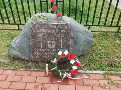 Tablica „Pamięci Polaków więźniów Sołówek – rodacy”