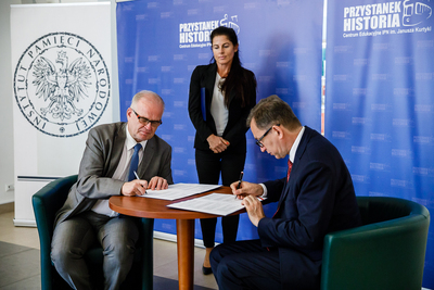 Podpisanie porozumienia ws. organizacji XX Powszechnego Zjazdu Historyków – Warszawa, 17 lipca 2018. Fot. Sławek Kasper